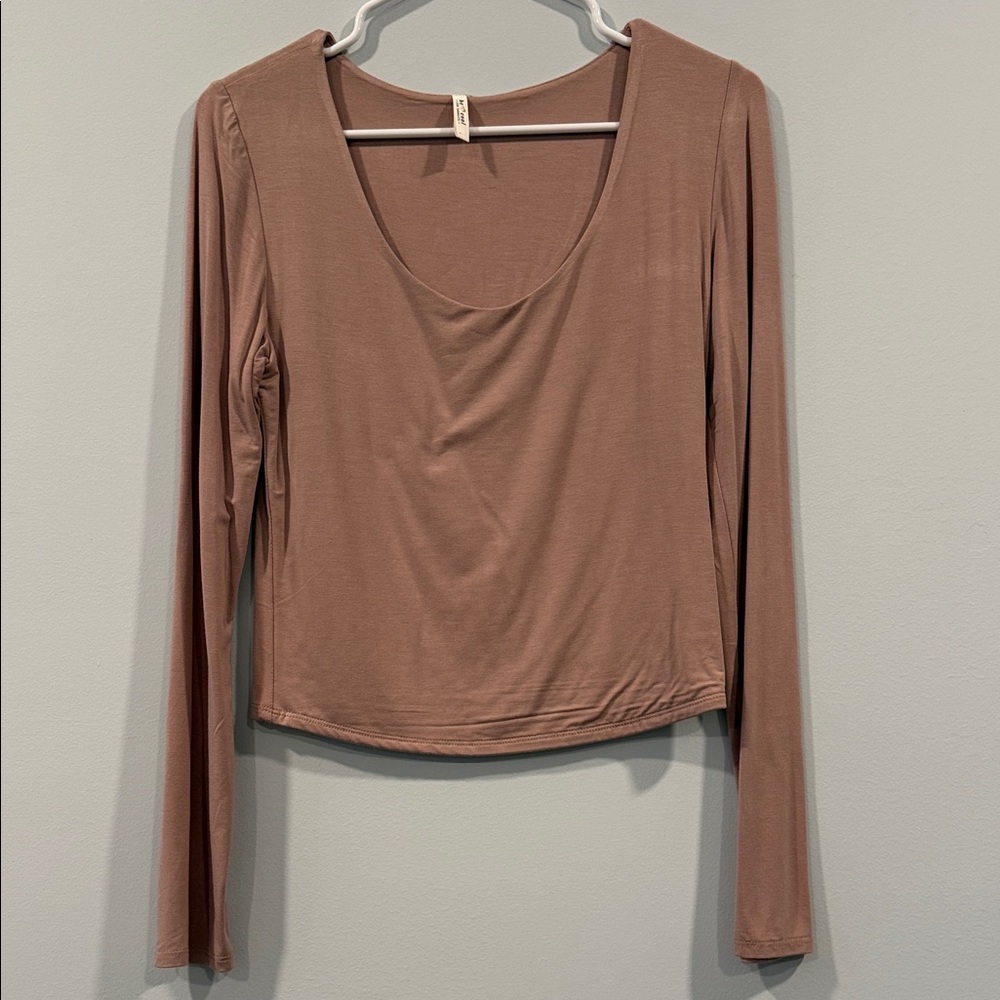 BE COOL Tan Long Sleeve Women's Top